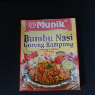 Munik Bumbu Nasi Goreng Kampung (Traditional Fried Rice Instant Seasoning Paste) - 55 g (1.94 oz)